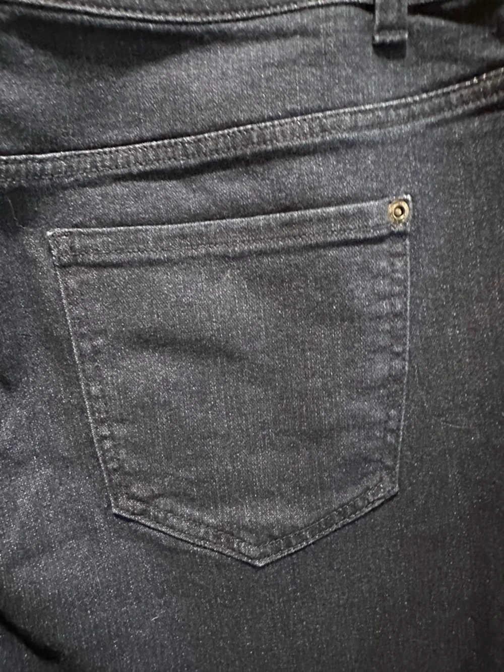 Northern Reflections Relaxed Jeans — Dark Wash Blue - Picture 8 of 8